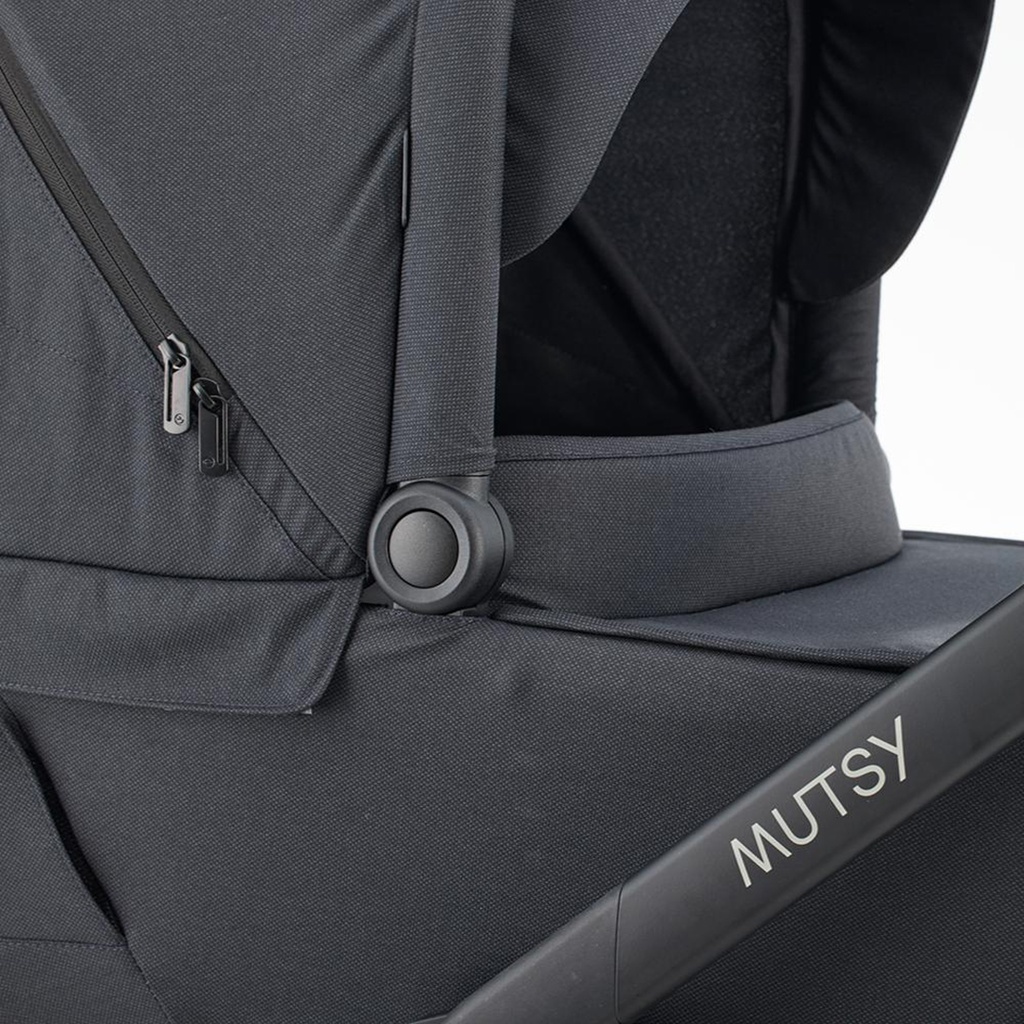 Mutsy Flow - Svart