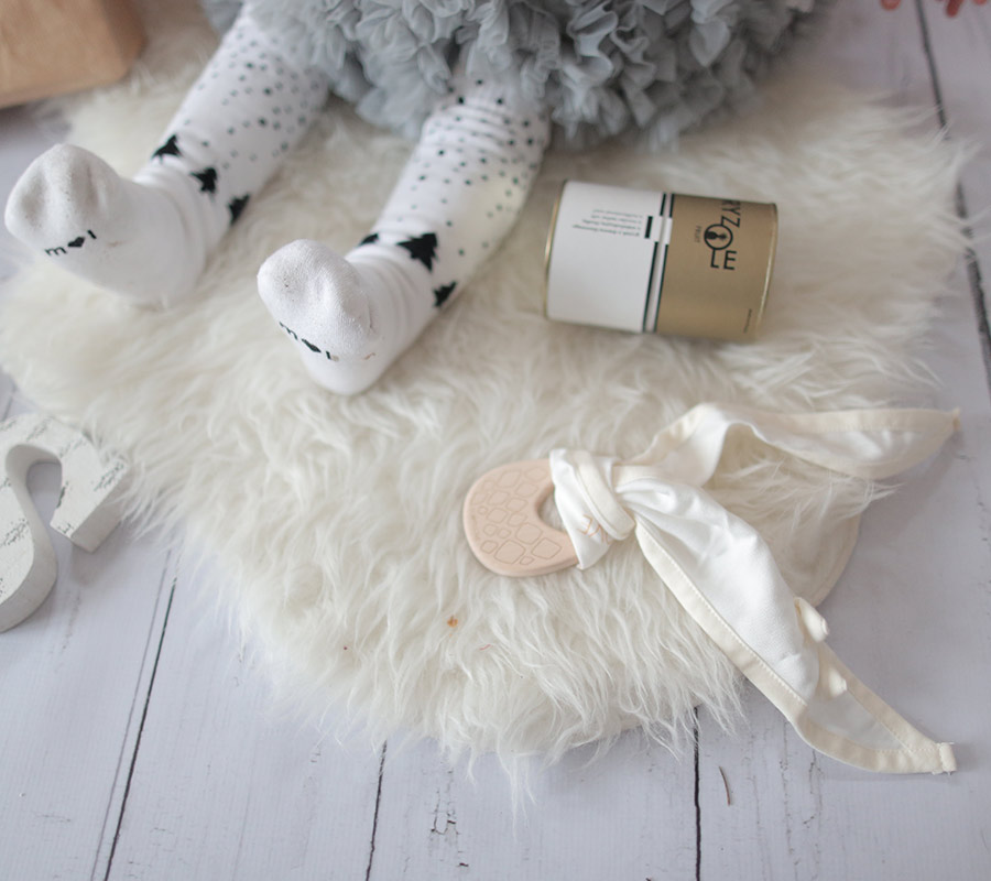 LullaLove Scarf med träbitis - Jordgubb